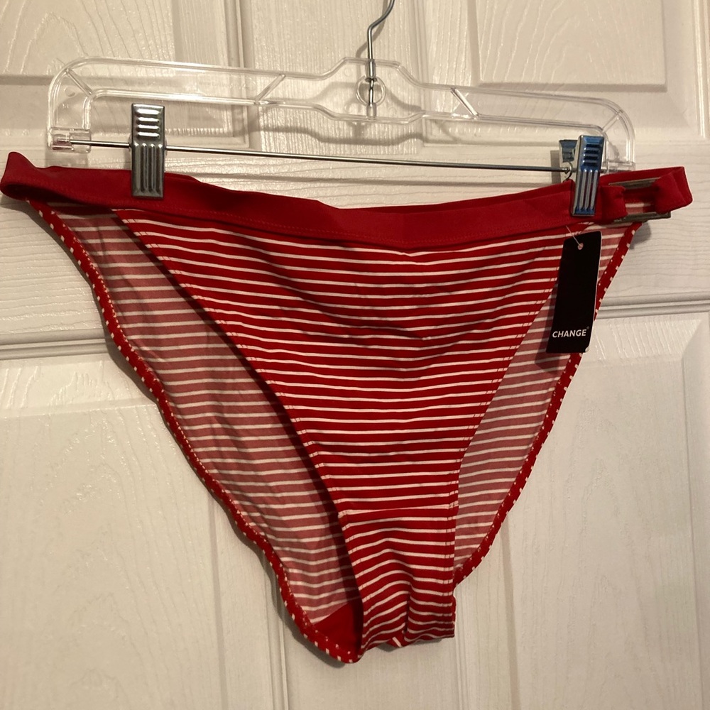 ⭐️⭐️*NWT* Change striped bikini bottoms